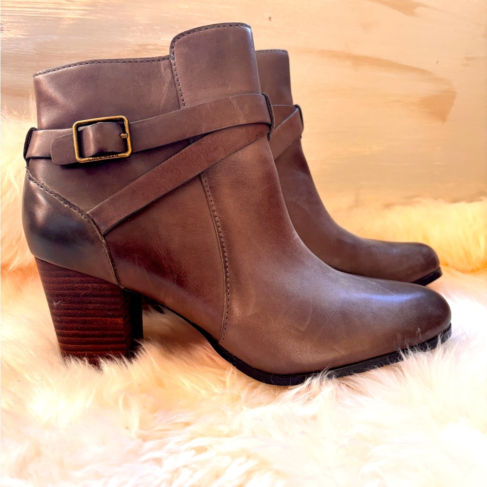 Cole Haan 9.5 Bootie
